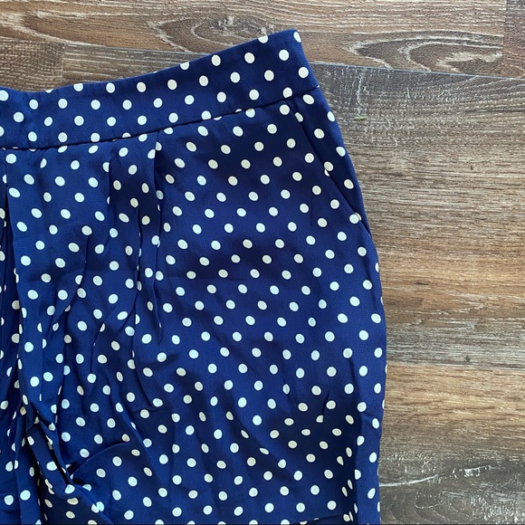 Zara Woman Pleated Front Navy White Polka Dot Shorts Size Large - Picture 2 of 8